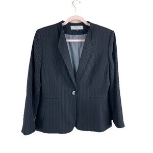 Tahari Arthur S. Levine Blazer Jacket 10P Black PinStripe Barrell Clasp  Career